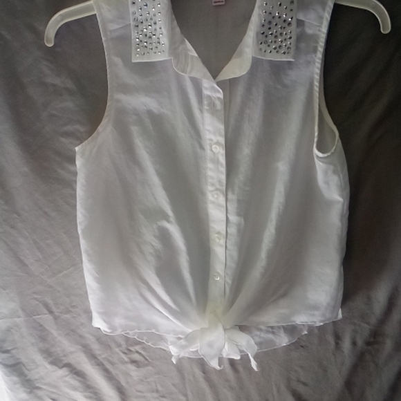 SHEER sleeveless sparkle top - Picture 10 of 11